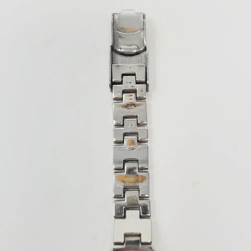 Disney Mickey Mouse Silver-Toned Metal Band Watch